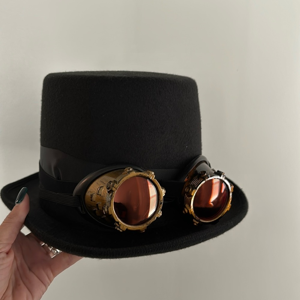 Steampunk Top Hat (glasses removable)